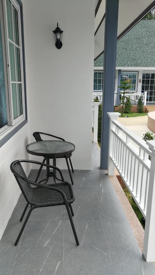 English Resotel : อิงลิช รีโซเทล Nakhon Si Thammarat Exterior photo